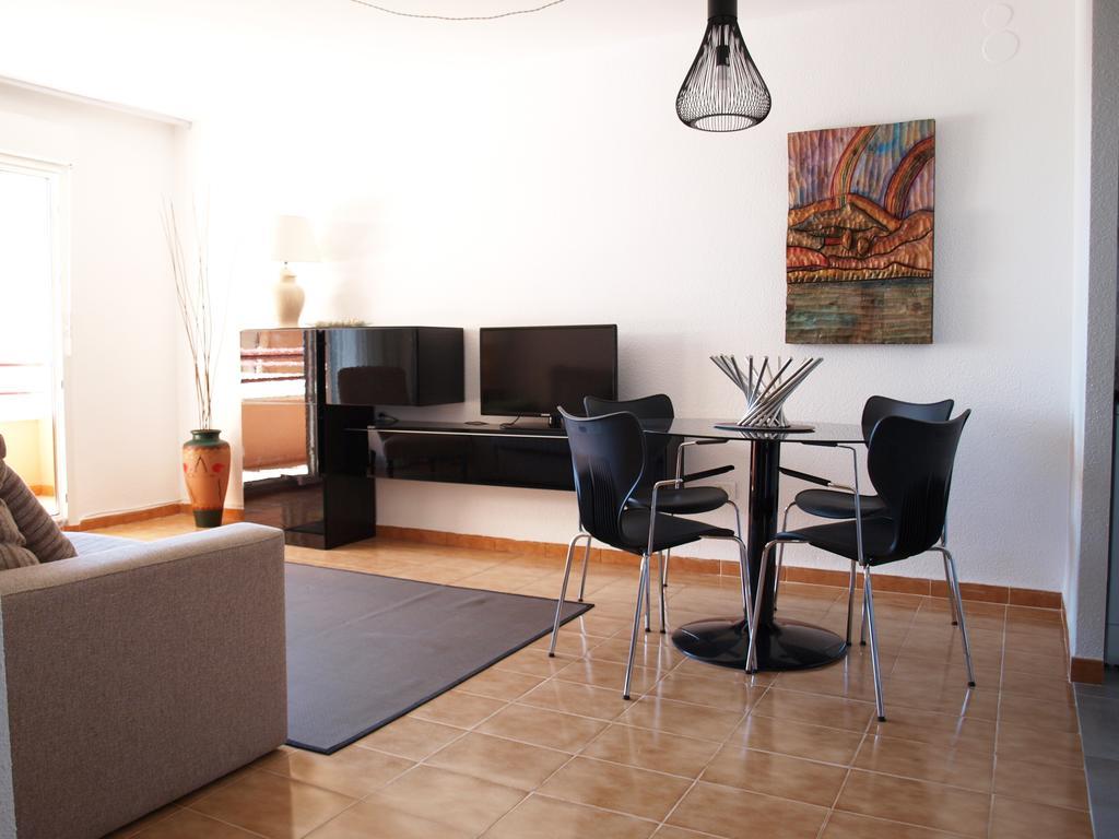 Apartup La Concha Beachfront I 오로페사델마르 객실 사진