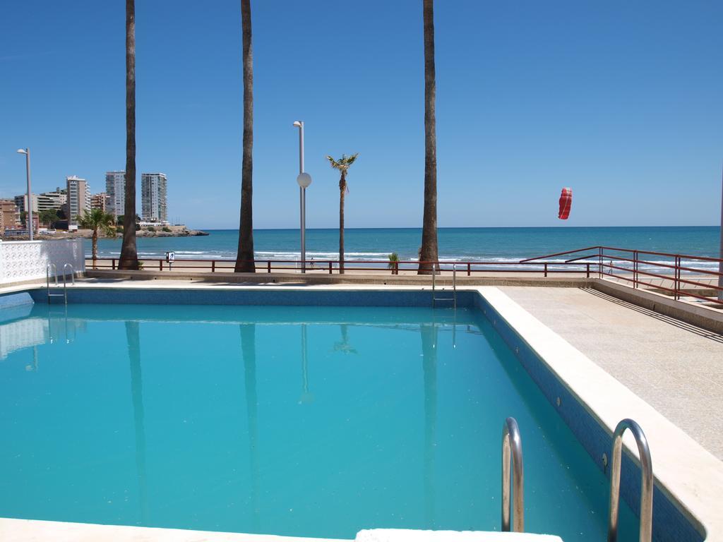 Apartup La Concha Beachfront I 오로페사델마르 객실 사진