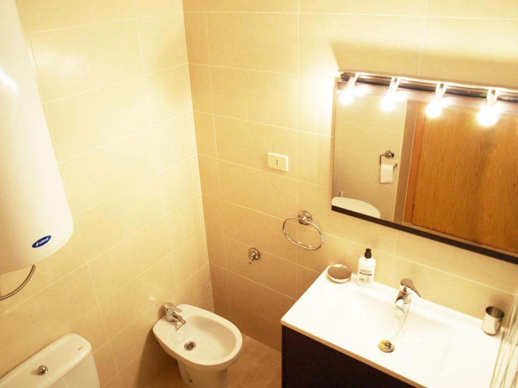 Apartup La Concha Beachfront I 오로페사델마르 객실 사진